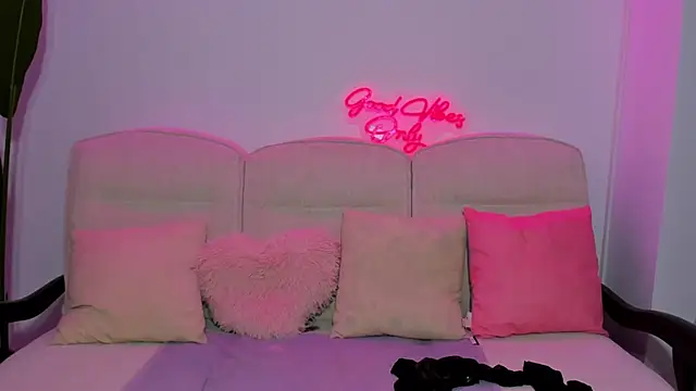 JessicaSky  online show from 3, 4, 2026