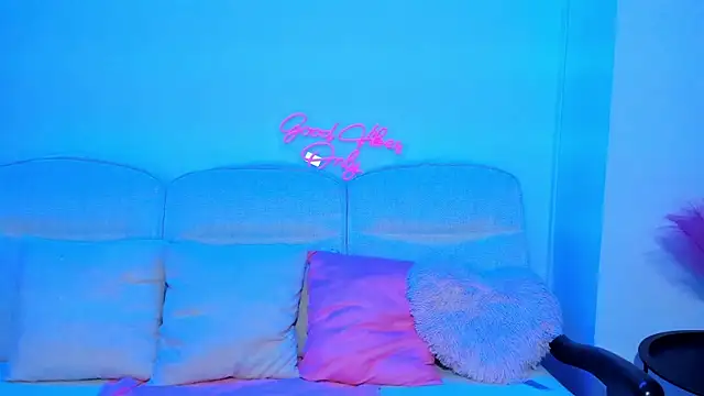 JessicaSky  online show from 15, 4, 2026