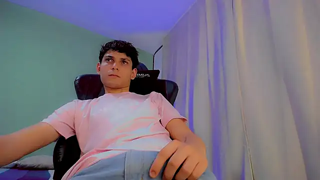 dilan hott  online show from 13, 9, 2025