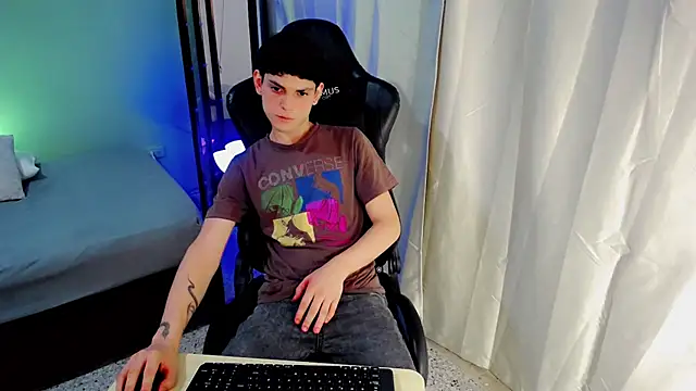 dilan hott  online show from 15, 9, 2025