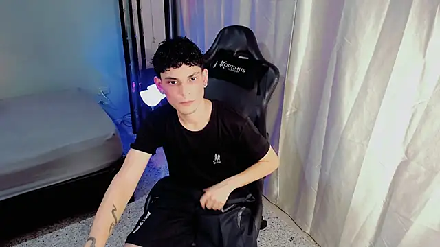 dilan hott  online show from 21, 9, 2025