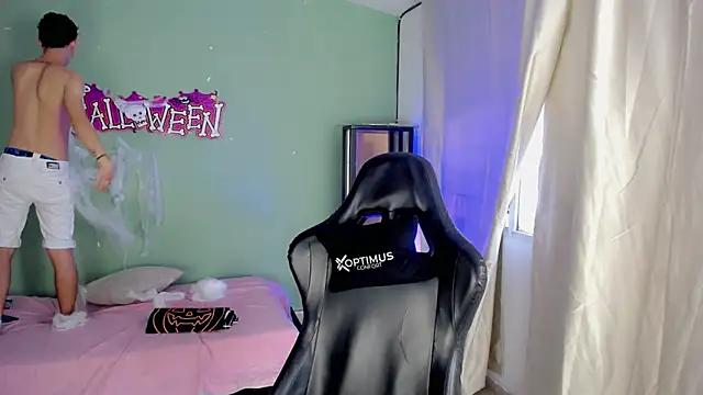 dilan hott  online show from 1, 11, 2025