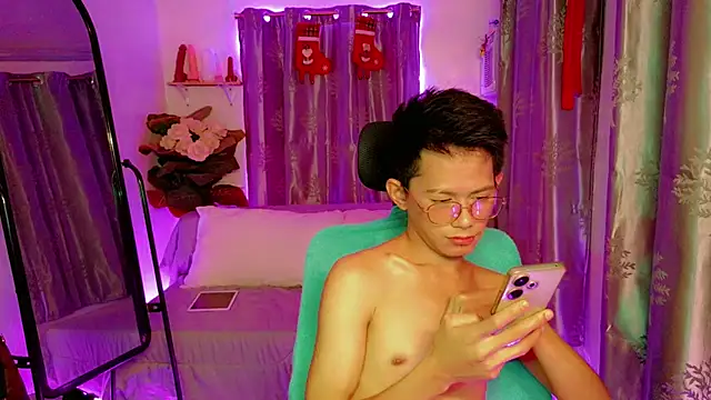 Skinny CumLoader69 online show from 23, 11, 2025