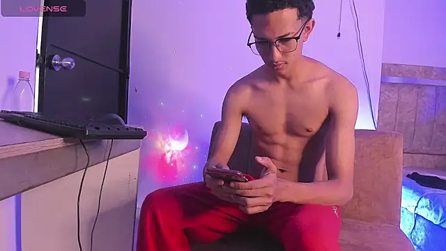 Snapshot of Cj_davis_ chatting on 12, 10, 2025 Cj davis online show from 12, 10, 2025