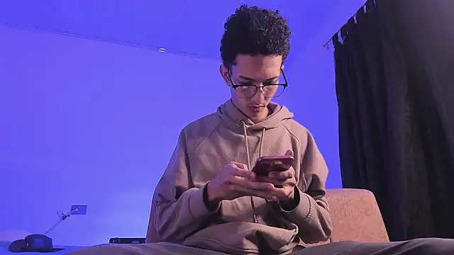 Snapshot of Cj_davis_ chatting on 20, 10, 2025 Cj davis online show from 20, 10, 2025