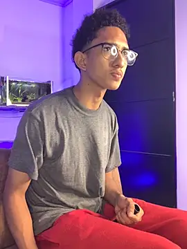 Snapshot of Cj_davis_ chatting on 14, 11, 2025 Cj davis online show from 14, 11, 2025