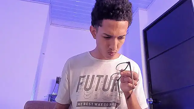 Snapshot of Cj_davis_ chatting on 19, 11, 2025 Cj davis online show from 19, 11, 2025