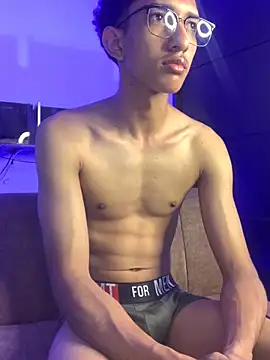 Snapshot of Cj_davis_ chatting on 21, 11, 2025 Cj davis online show from 21, 11, 2025