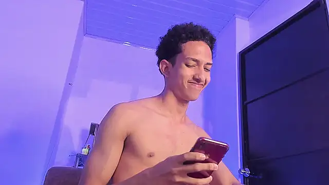 Snapshot of Cj_davis_ chatting on 25, 11, 2025 Cj davis online show from 25, 11, 2025