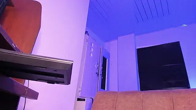 Cj davis  online show from 10, 4, 2026