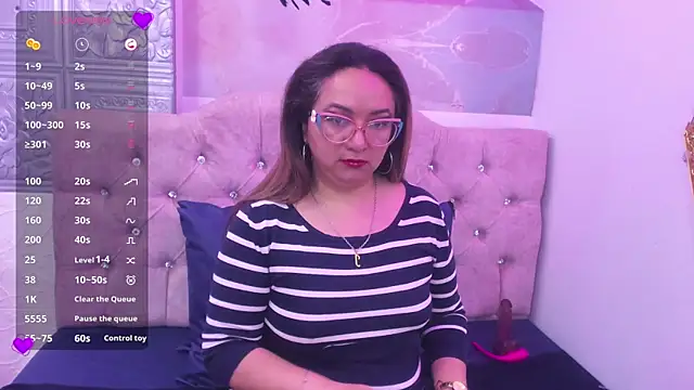 leyla smithh online show from 18, 10, 2025