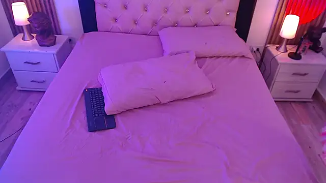 Snapshot of Red_kytty6 chatting on 29, 9, 2025 Red kytty6 online show from 29, 9, 2025