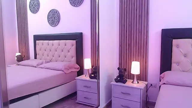 Snapshot of Red_kytty6 chatting on 4, 10, 2025 Red kytty6 online show from 4, 10, 2025