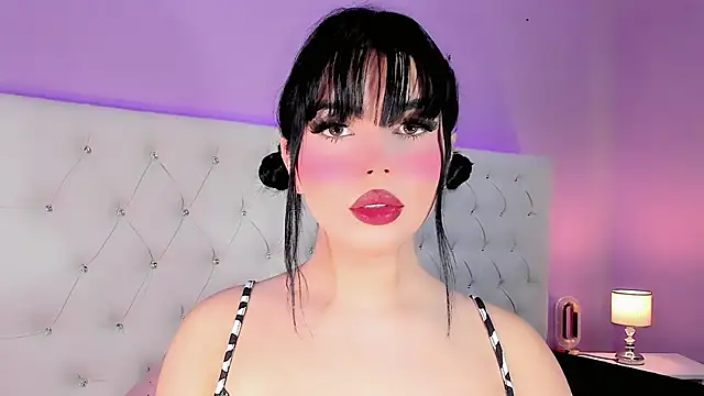 Snapshot of DaniielaV chatting on 23, 9, 2025 DaniielaV online show from 23, 9, 2025