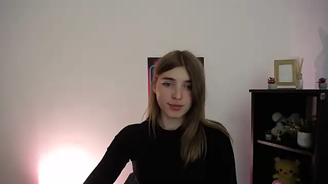 JuiceLips   online show from 24, 9, 2025