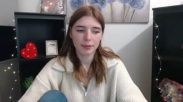 JuiceLips   online show from 13, 11, 2025