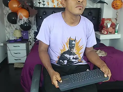 Snapshot of Adam_Morgan2 chatting on 23, 10, 2025 Adam Morgan2 online show from 23, 10, 2025