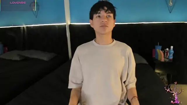 AleAurarashi online show from 19, 9, 2025