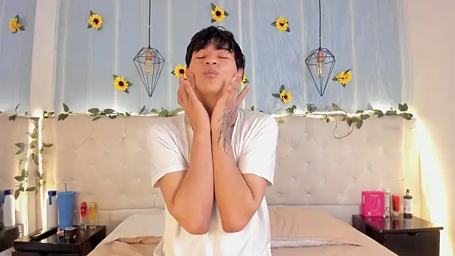 AleAurarashi online show from 6, 10, 2025