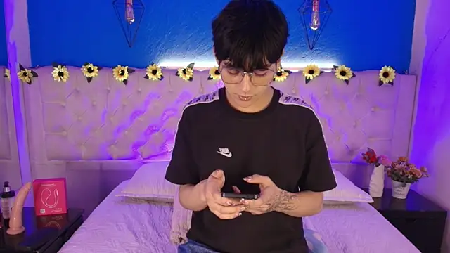 AleAurarashi online show from 8, 4, 2026