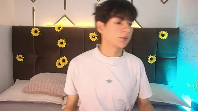 AleAurarashi online show from 14, 4, 2026