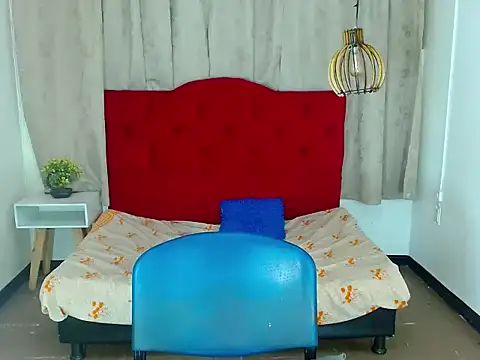 Snapshot of luisa__torres chatting on 24, 9, 2025 luisa torres online show from 24, 9, 2025