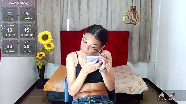 Snapshot of luisa__torres chatting on 19, 11, 2025 luisa torres online show from 19, 11, 2025