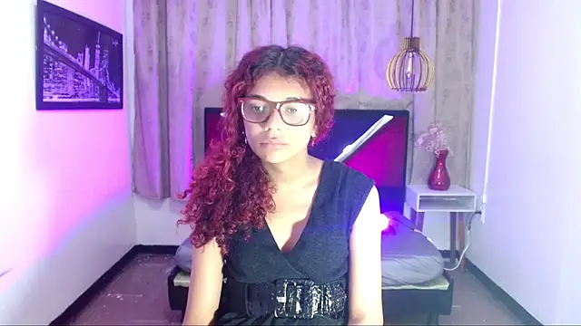 Snapshot of luisa__torres chatting on 1, 7, 2026 luisa torres online show from 1, 7, 2026