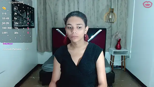 Snapshot of luisa__torres chatting on 5, 7, 2026 luisa torres online show from 5, 7, 2026