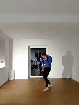 EyesNeverLies online show from 14, 9, 2025