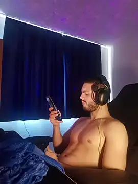 EyesNeverLies online show from 1, 12, 2025