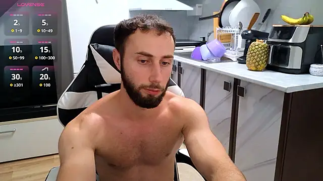 Snapshot of RyanStorm_ chatting on 10, 7, 2026 RyanStorm online show from 10, 7, 2026