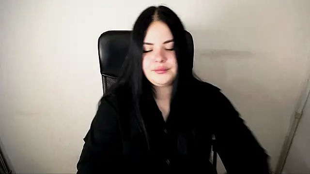 Snapshot of _Trisha_li chatting on 26, 10, 2025 Trisha li online show from 26, 10, 2025