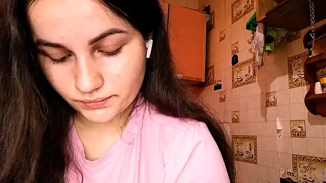 DierdreCousineau online show from 1, 11, 2025