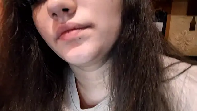 DierdreCousineau online show from 8, 11, 2025