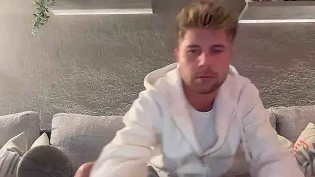 Snapshot of RioBlaze chatting on 30, 9, 2025 RioBlaze online show from 30, 9, 2025