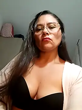 Isbettyche online show from 5, 3, 2026