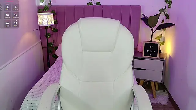 Snapshot of VioletBlacke_ chatting on 10, 11, 2025 VioletBlacke online show from 10, 11, 2025