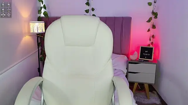 Snapshot of VioletBlacke_ chatting on 16, 12, 2025 VioletBlacke online show from 16, 12, 2025