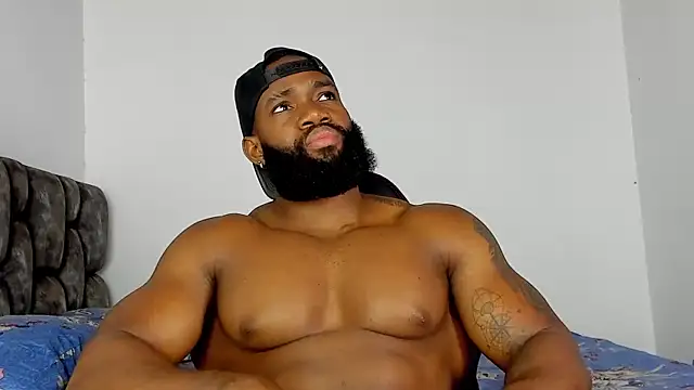 Snapshot of james_musclebbc chatting on 17, 12, 2025 james musclebbc online show from 17, 12, 2025