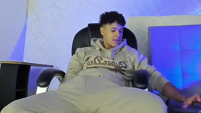 Alex Colton7 online show from 2, 12, 2025