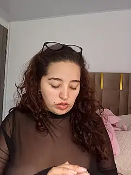LoanaSantos online show from 30, 4, 2026