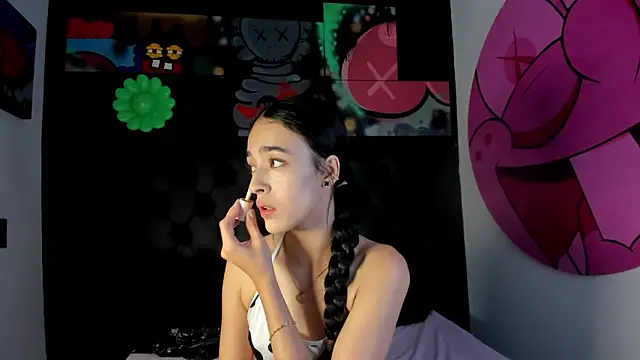 miIa bratz online show from 13, 4, 2026