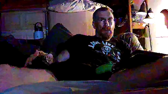 Snapshot of Tiggitytomociti chatting on 1, 3, 2026 Tiggitytomociti online show from 1, 3, 2026