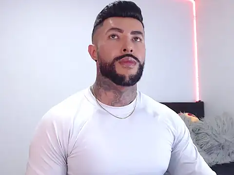 andrea de lucaa online show from 13, 9, 2025