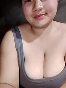 Snapshot of girl-babi chatting on 17, 12, 2025 girl-babi online show from 17, 12, 2025