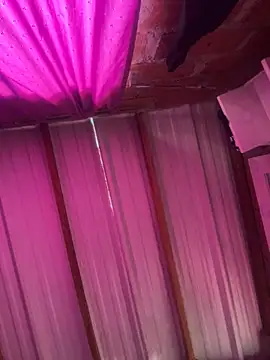 Snapshot of RAKEL37 chatting on 6, 11, 2025 RAKEL37 online show from 6, 11, 2025