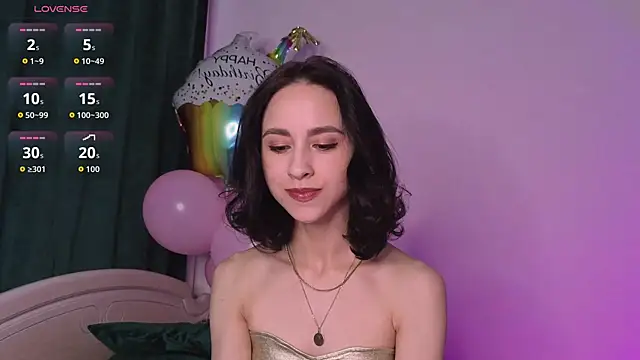 Snapshot of MiaSweetasHoney chatting on 17, 10, 2025 MiaSweetasHoney online show from 17, 10, 2025