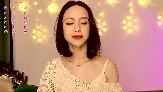 Snapshot of MiaSweetasHoney chatting on 15, 12, 2025 MiaSweetasHoney online show from 15, 12, 2025