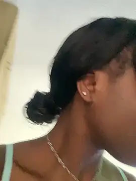 Snapshot of Astergray21 chatting on 8, 10, 2025 Astergray21 online show from 8, 10, 2025